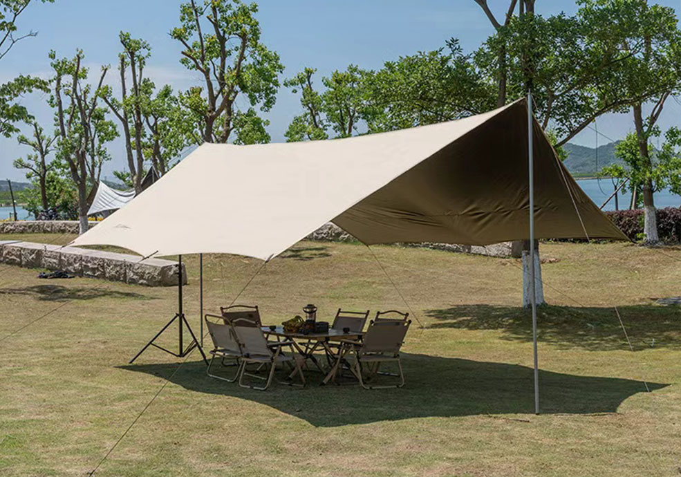 150D fabricae Oxoniensis Canopeum Outdoor cum titanio membranaceo tarp